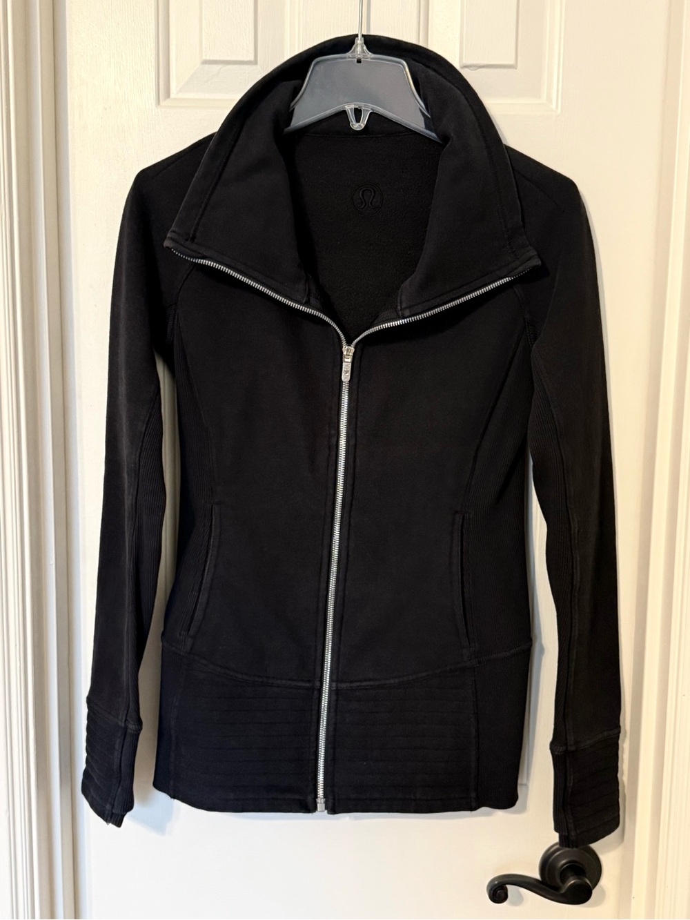 lululemon athletica Black Full-Zip Bomber Jacket